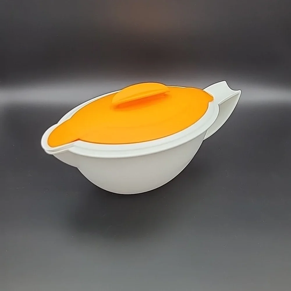 Tupperware they separate